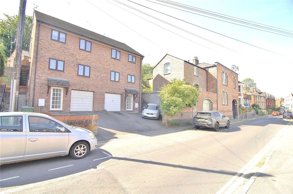 Property photo 1 of 11 Picture No. 24