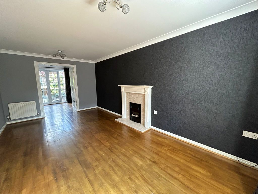 Property photo 2 of 25