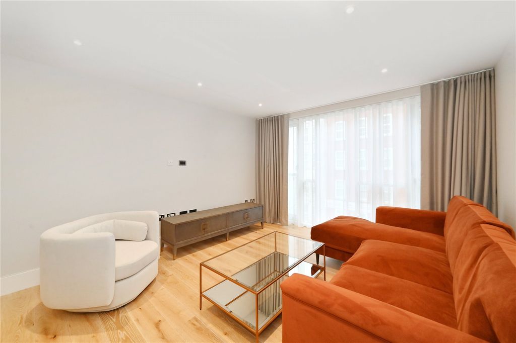 Property photo 1 of 14 Reception