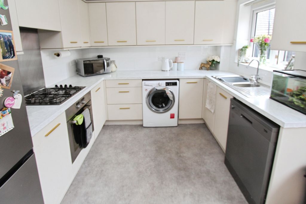 Property photo 2 of 23