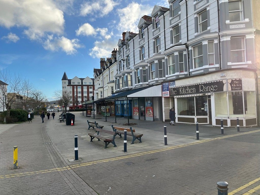 Property photo 3 of 8 Photo 3