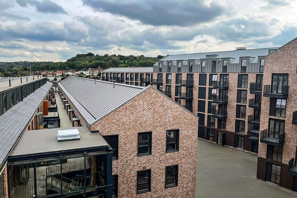 Property photo 1 of 5