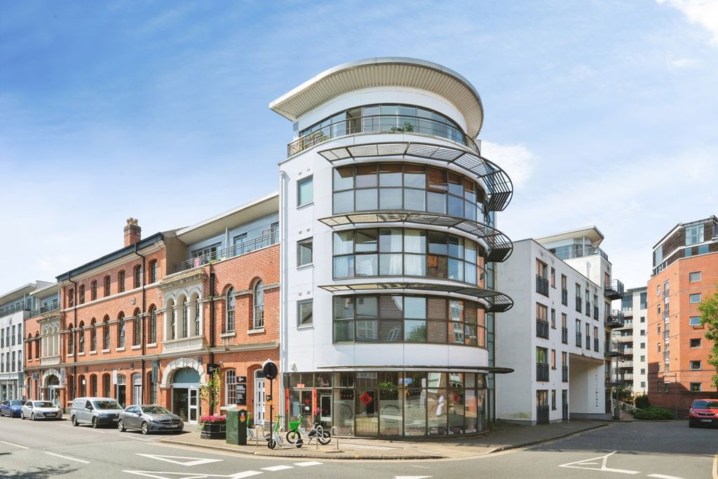 Property photo 1 of 19 Pbox-Img.Jpg