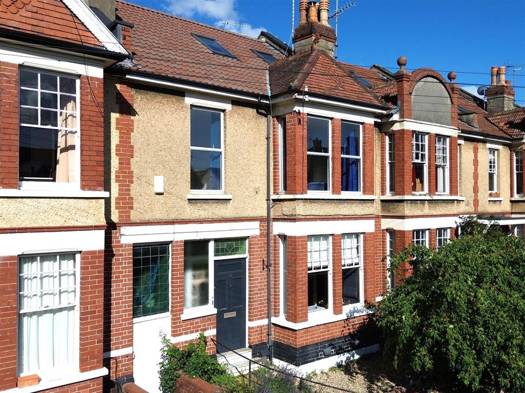 Property photo 1 of 14 Three Bed-Room Maisonette.Jpg