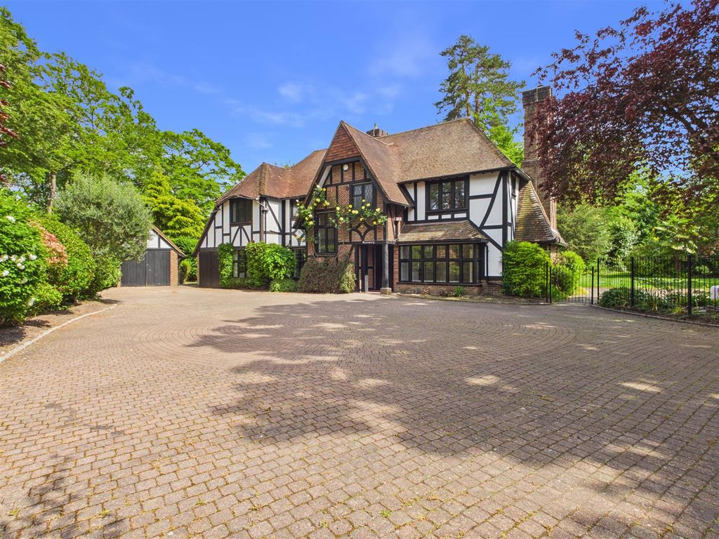 Property photo 1 of 29