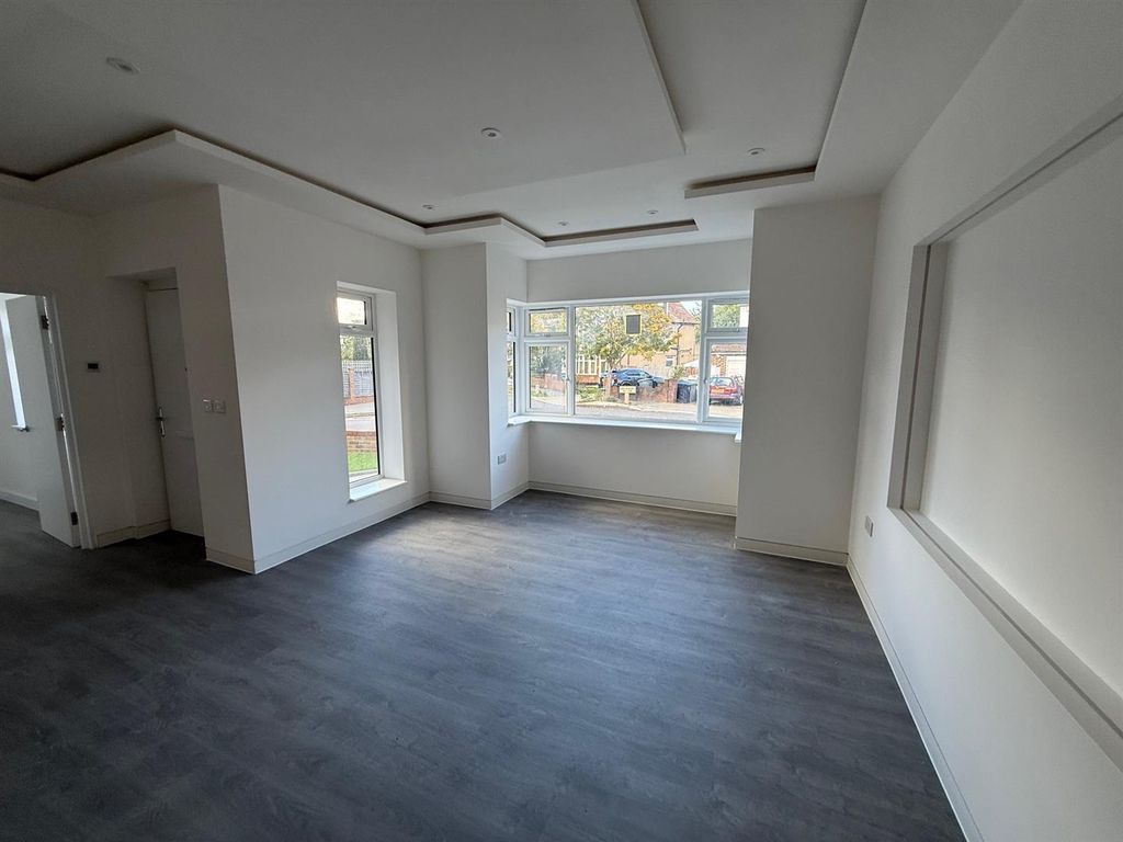 Property photo 3 of 14 4.Jpg