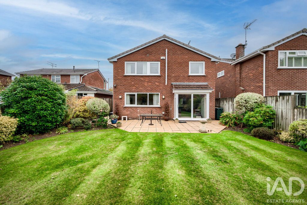 Property photo 2 of 21