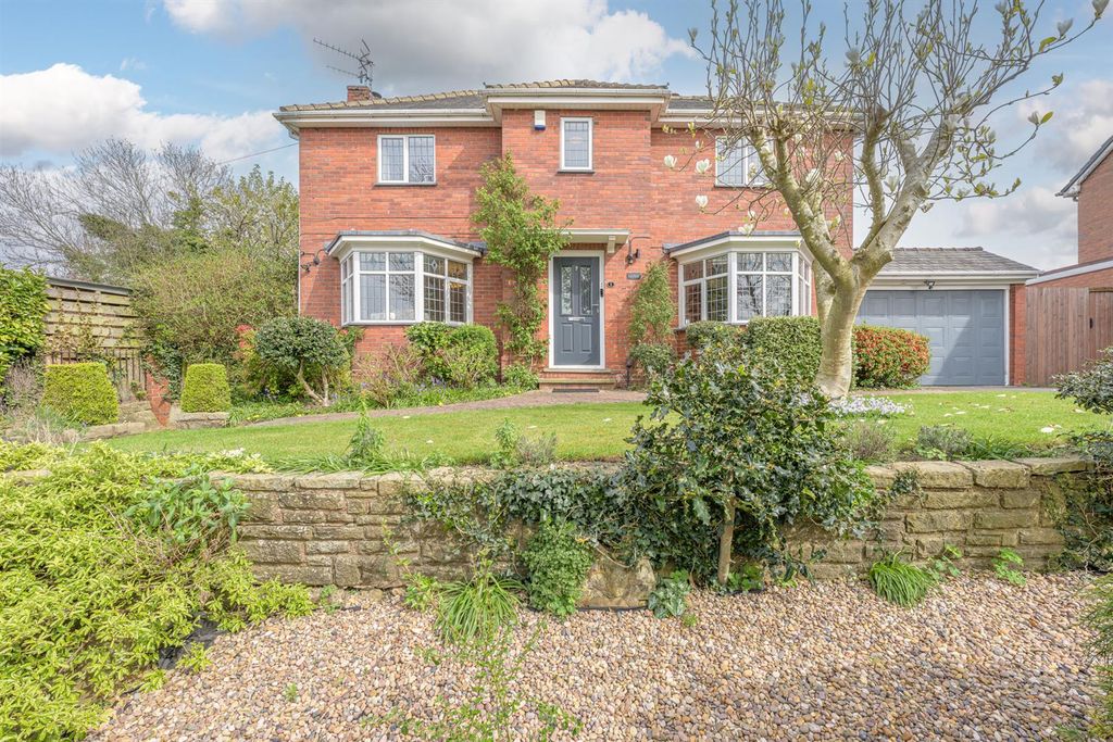 Property photo 1 of 31