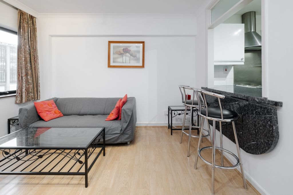 Property photo 2 of 18