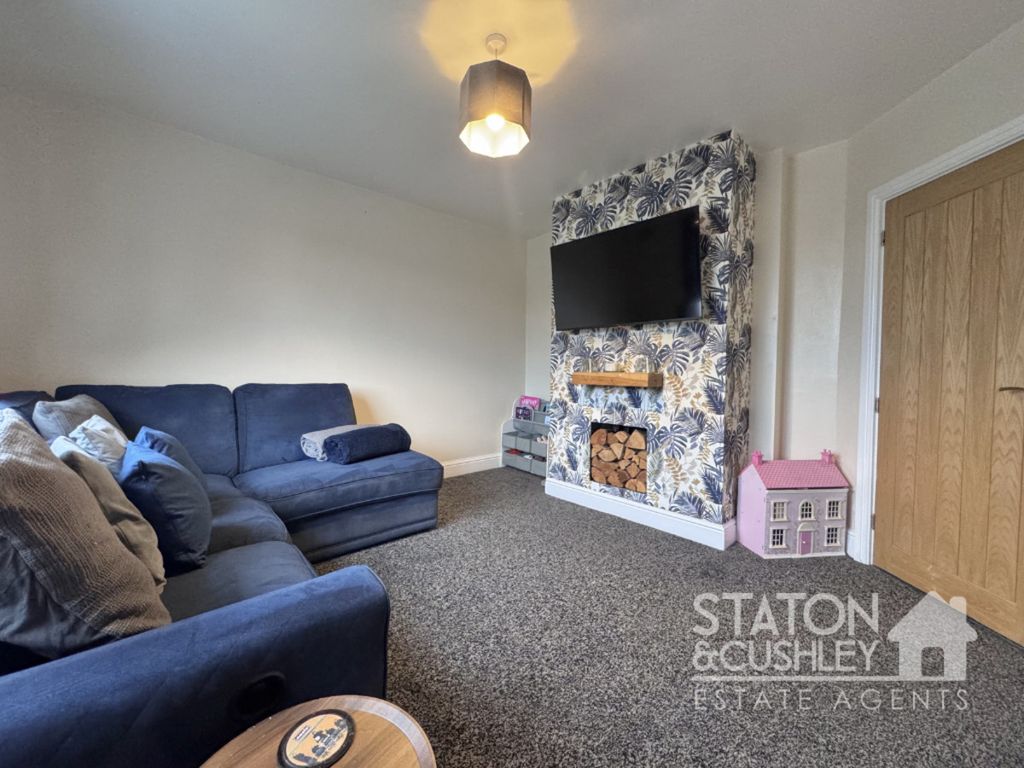 Property photo 2 of 28