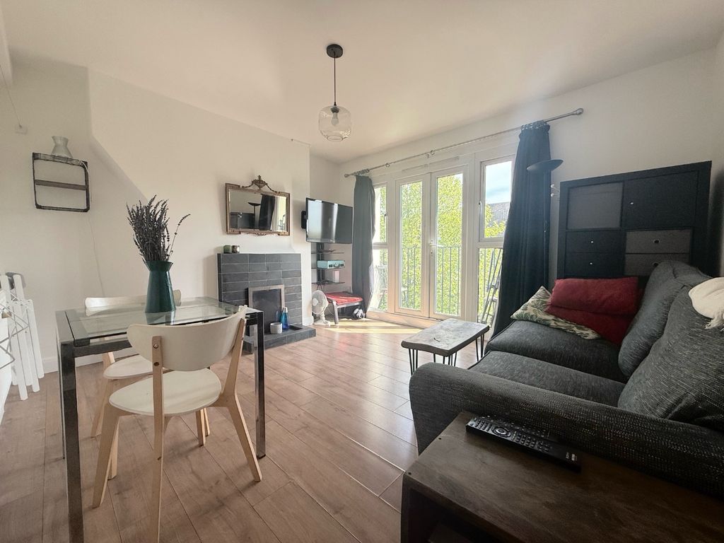 Property photo 3 of 11 794823