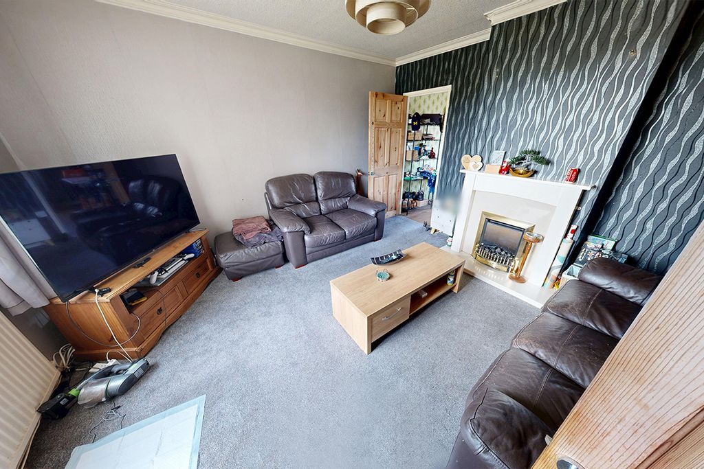 Property photo 3 of 38