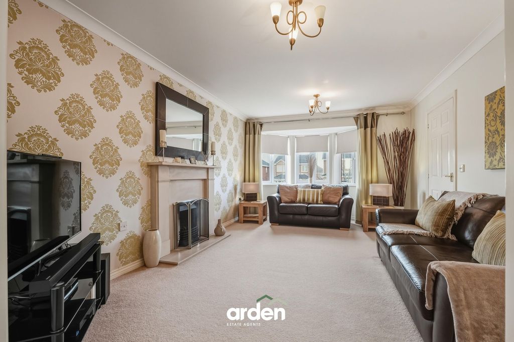 Property photo 3 of 18