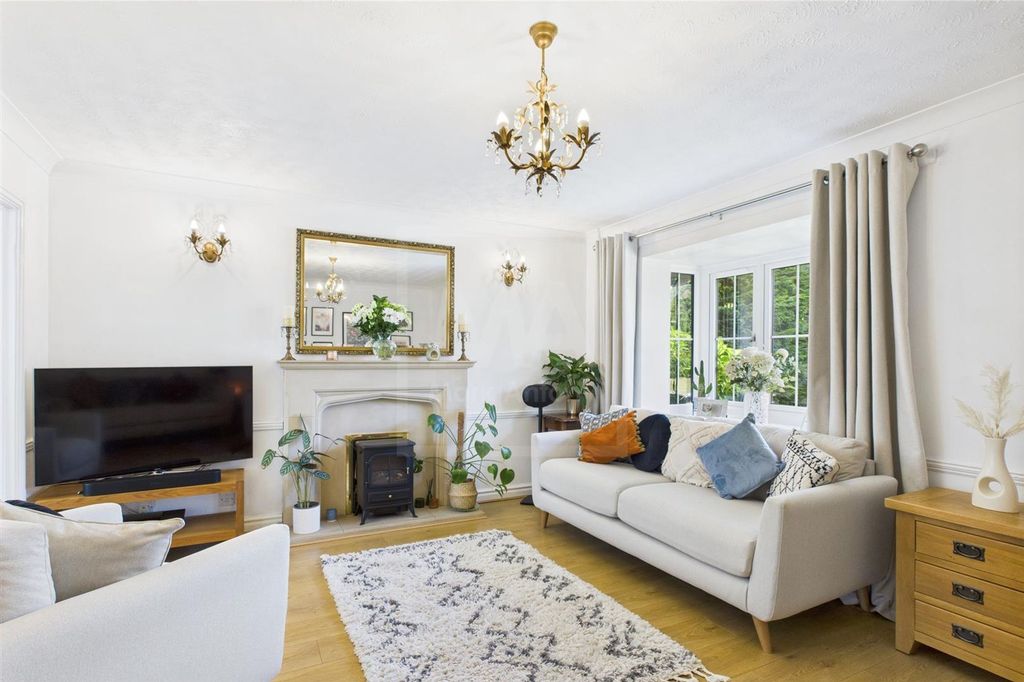 Property photo 2 of 22