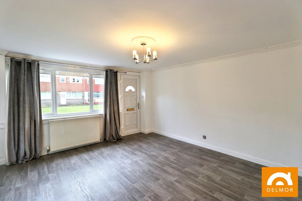 Property photo 2 of 14