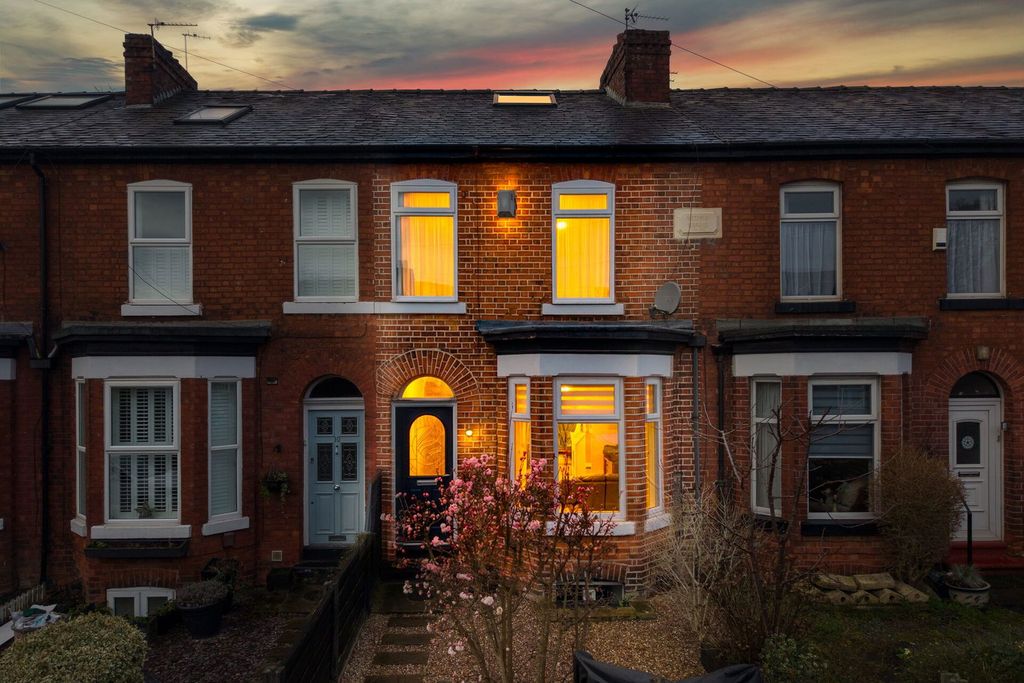 Property photo 1 of 32