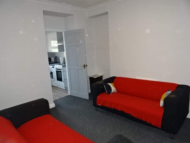 Property photo 3 of 8