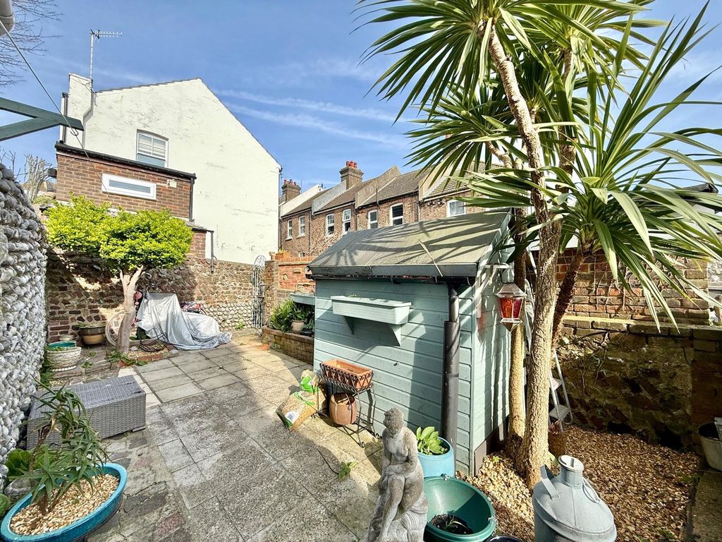 Property photo 3 of 12 Picture No. 13