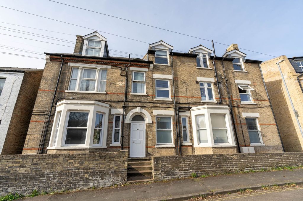 Property photo 1 of 4