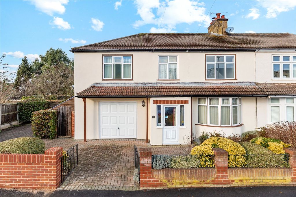 Property photo 1 of 21 Front