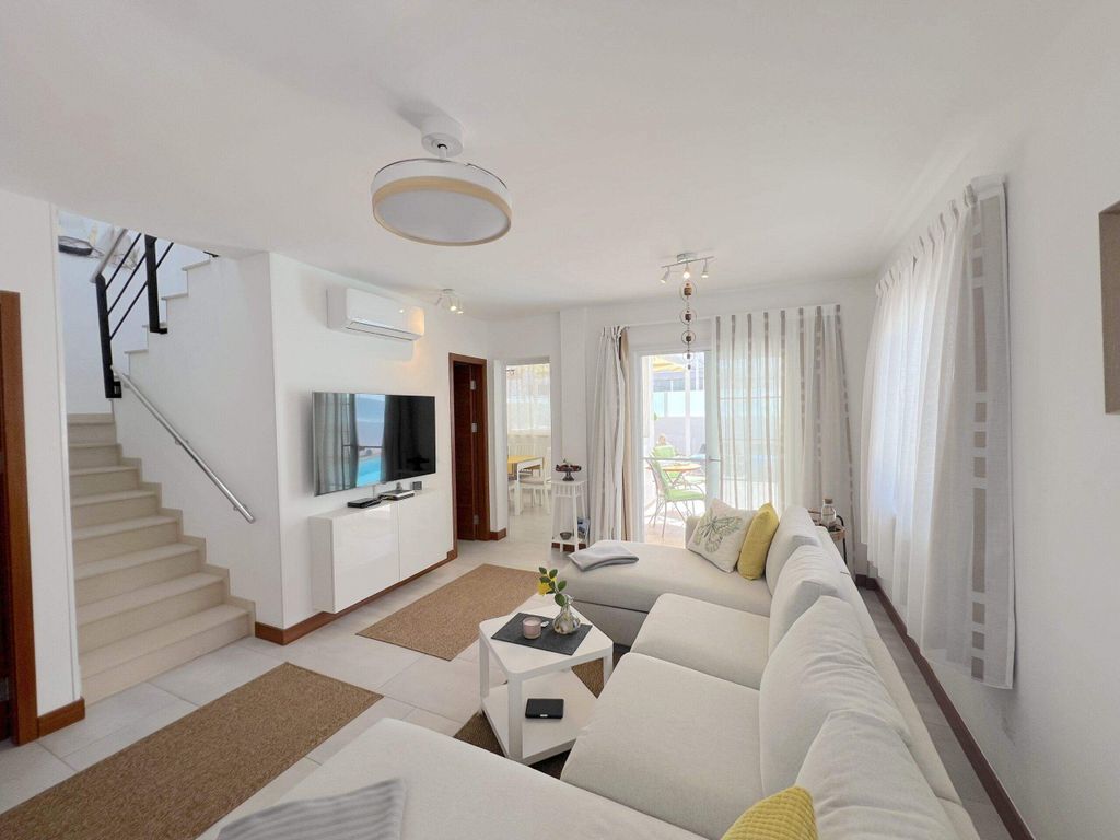 Property photo 3 of 36