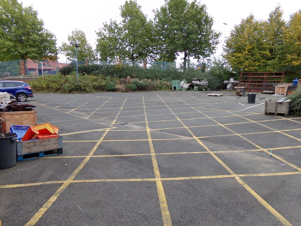 Property photo 2 of 6