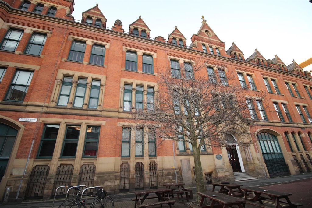 Property photo 3 of 15