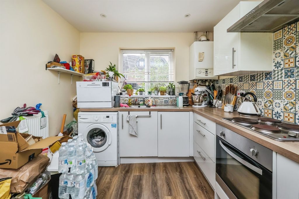 Property photo 3 of 16