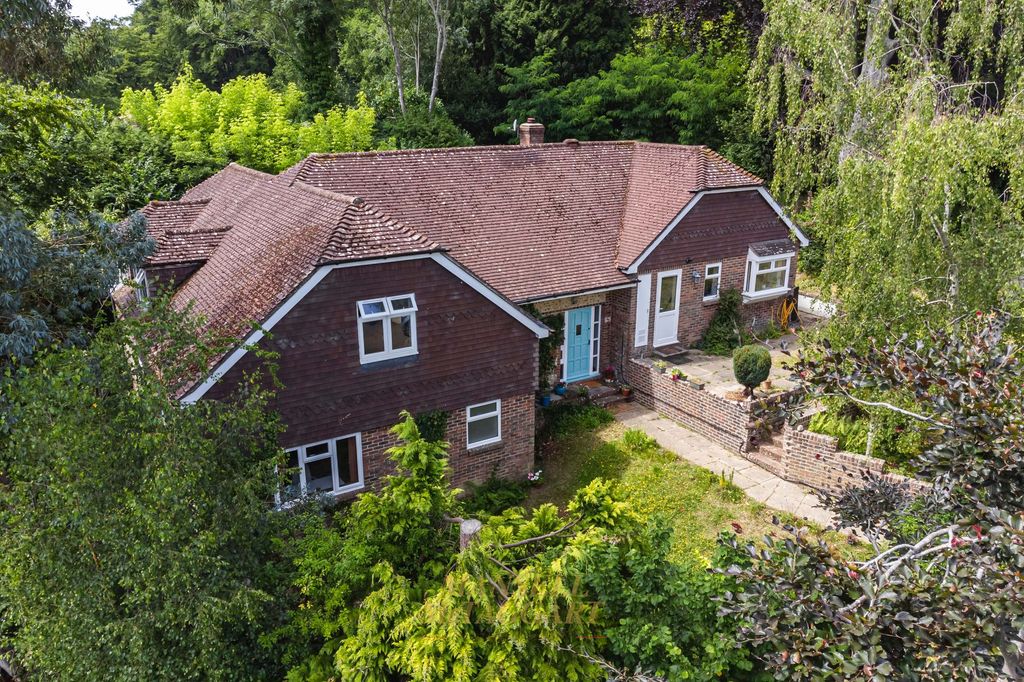 Property photo 2 of 29