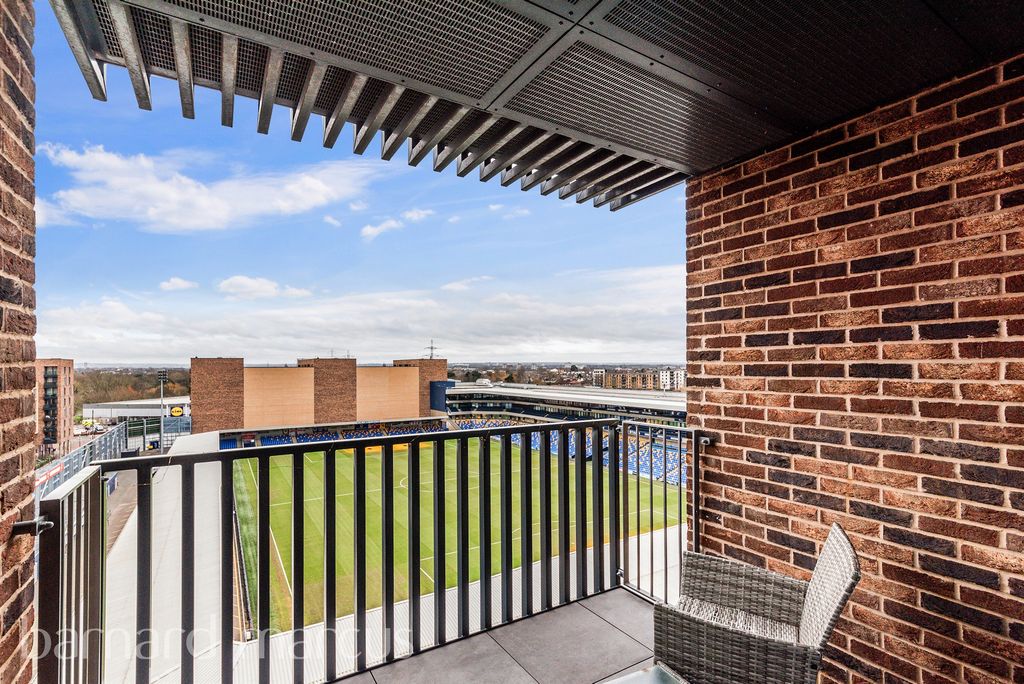 Property photo 2 of 9