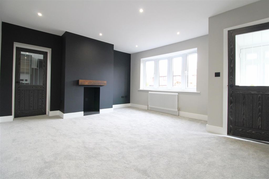 Property photo 2 of 13 Living Room