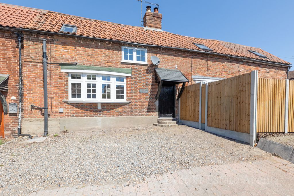Property photo 1 of 17