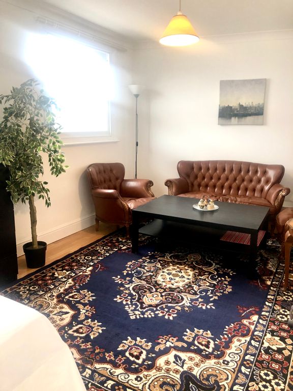 Property photo 2 of 6