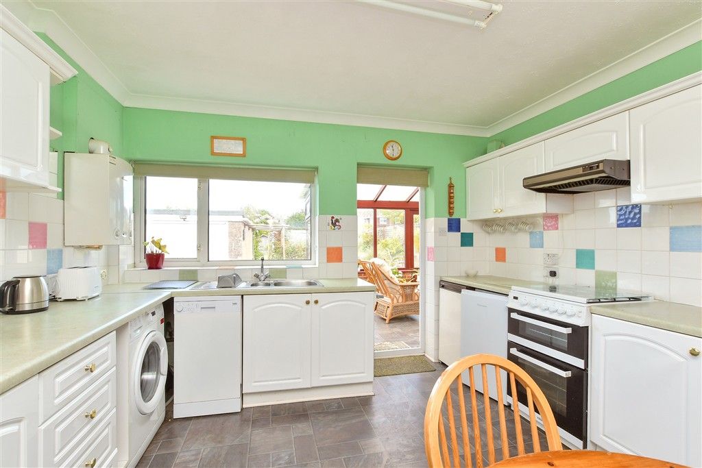 Property photo 3 of 14 Kitchen