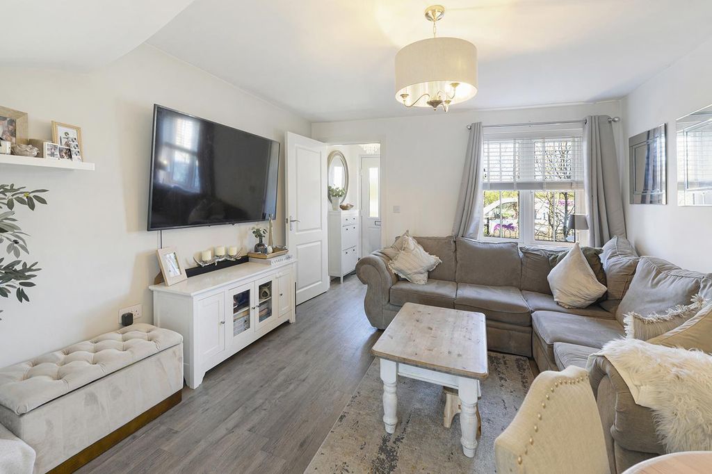 Property photo 2 of 19 1Bloxham04.Jpg