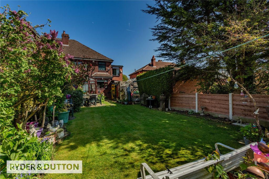Property photo 1 of 35 Picture No. 32