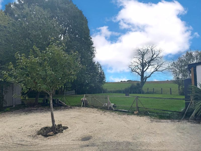 Property photo 2 of 13 Photo 12