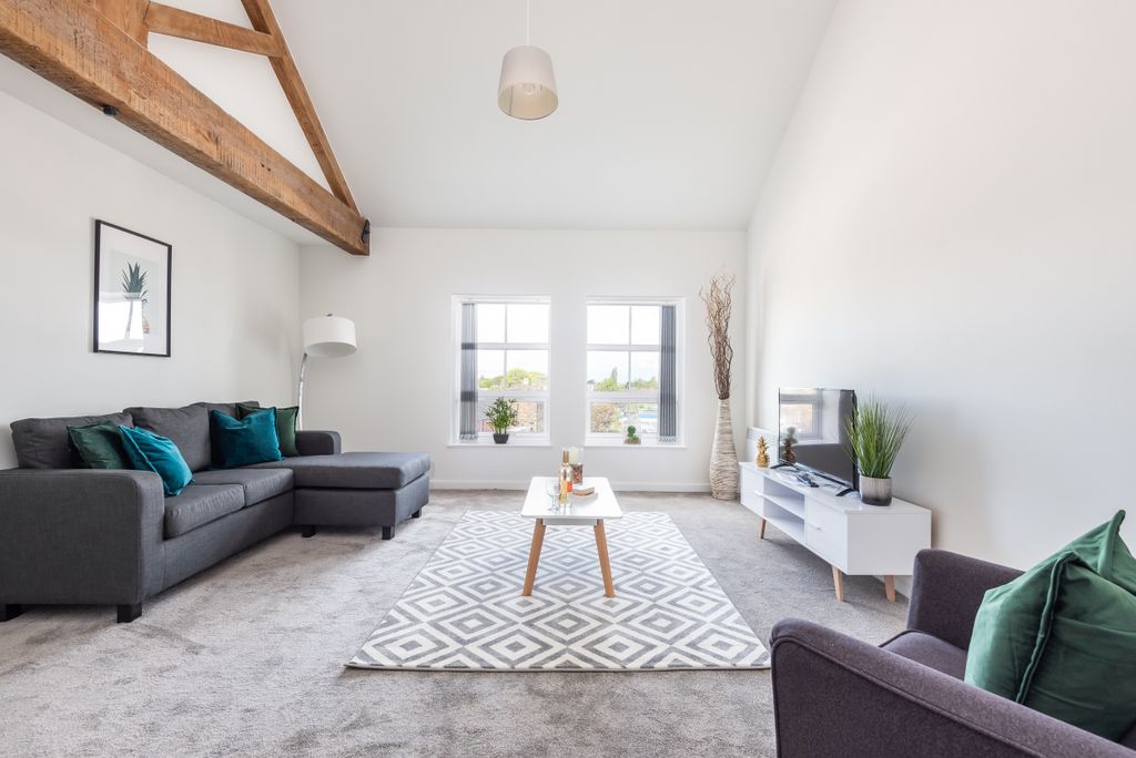 Property photo 2 of 9