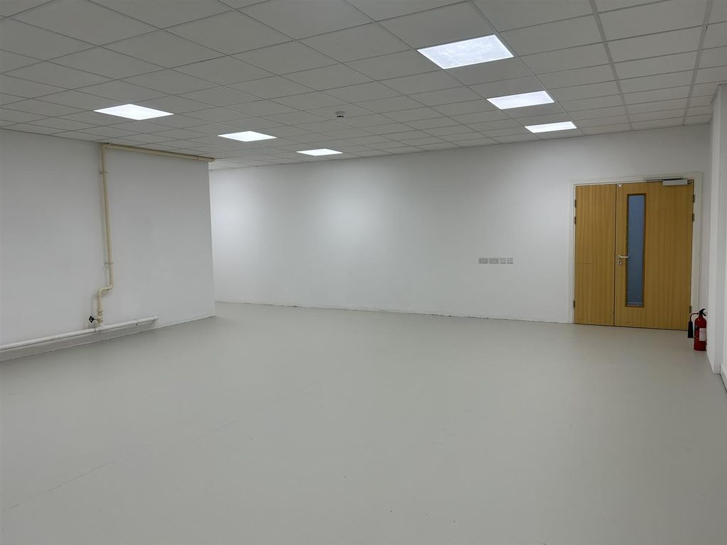 Property photo 2 of 4 Img_2390.Jpeg