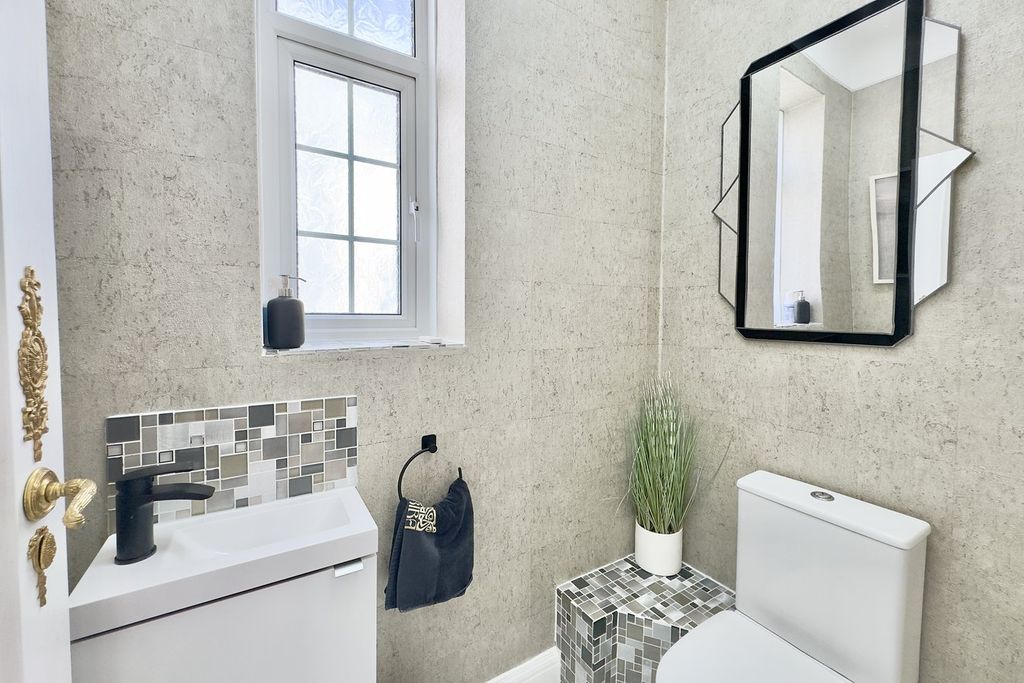 Additional image 21 of 5 bed flat for saleBath Road, Bournemouth BH1