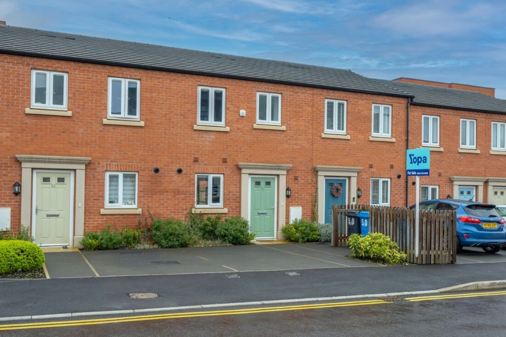 Property photo 1 of 19 Front