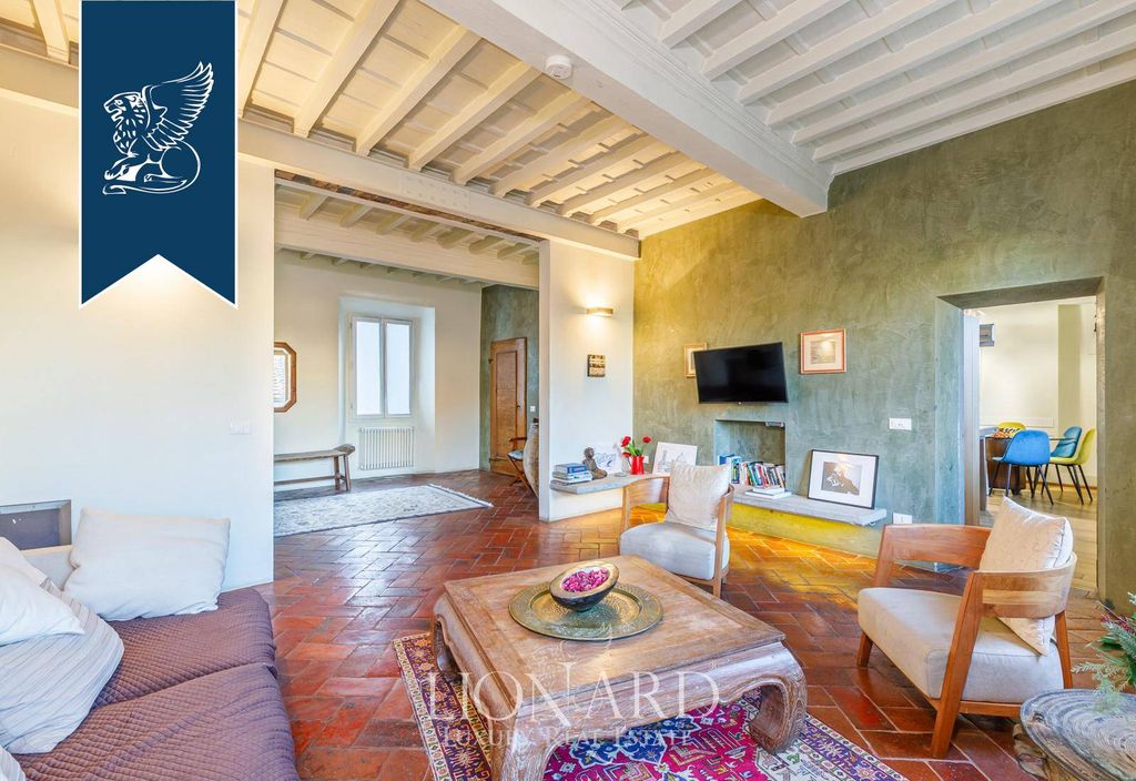 Property photo 1 of 20 Ref. 13569