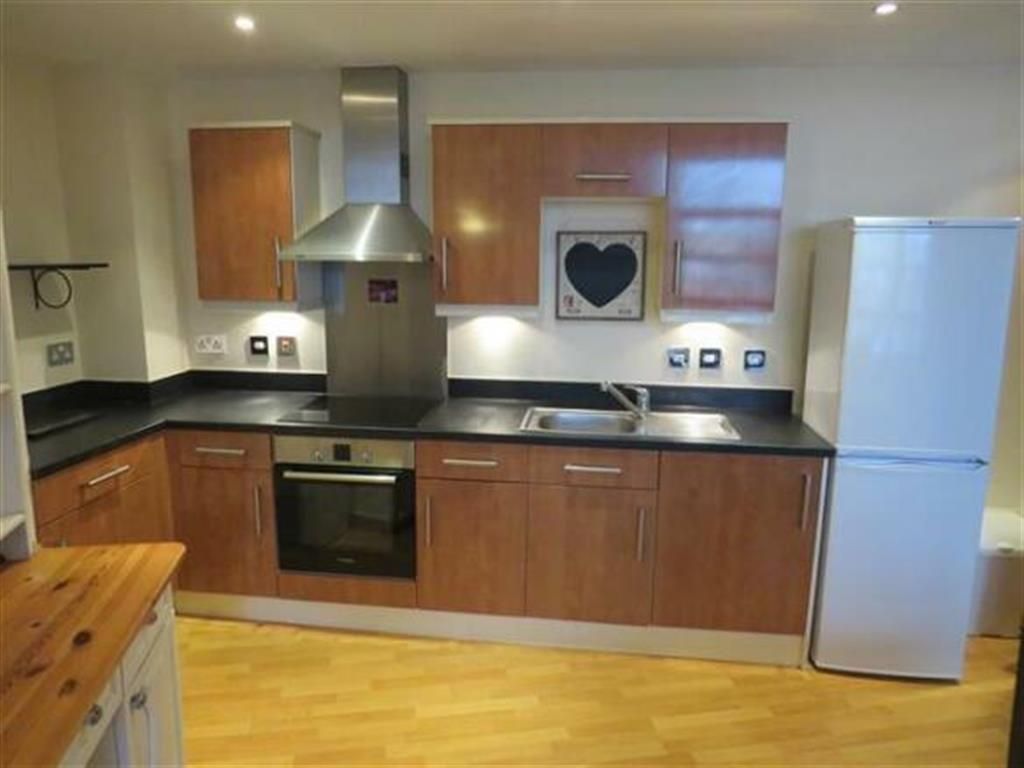 Property photo 3 of 12