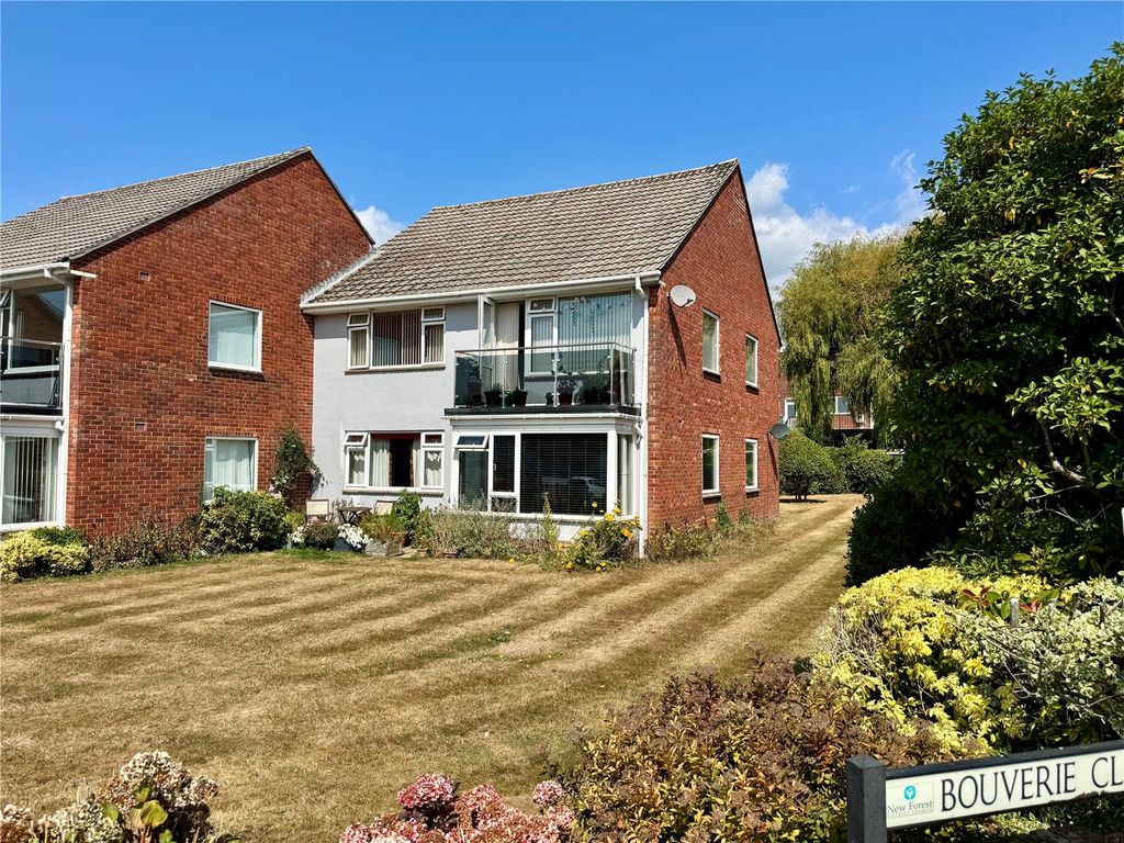 Property photo 1 of 10 Picture No. 01