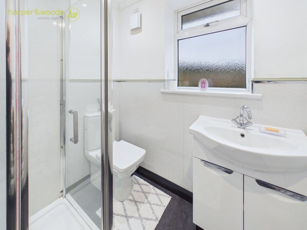 Property photo 3 of 27