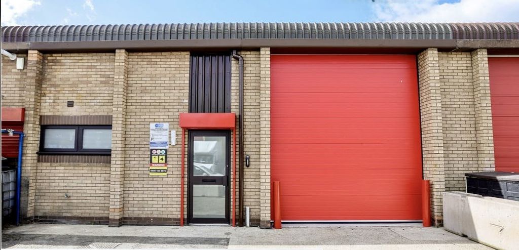 Property photo 1 of 3 Unit 18, Abenglen Industrial Estate