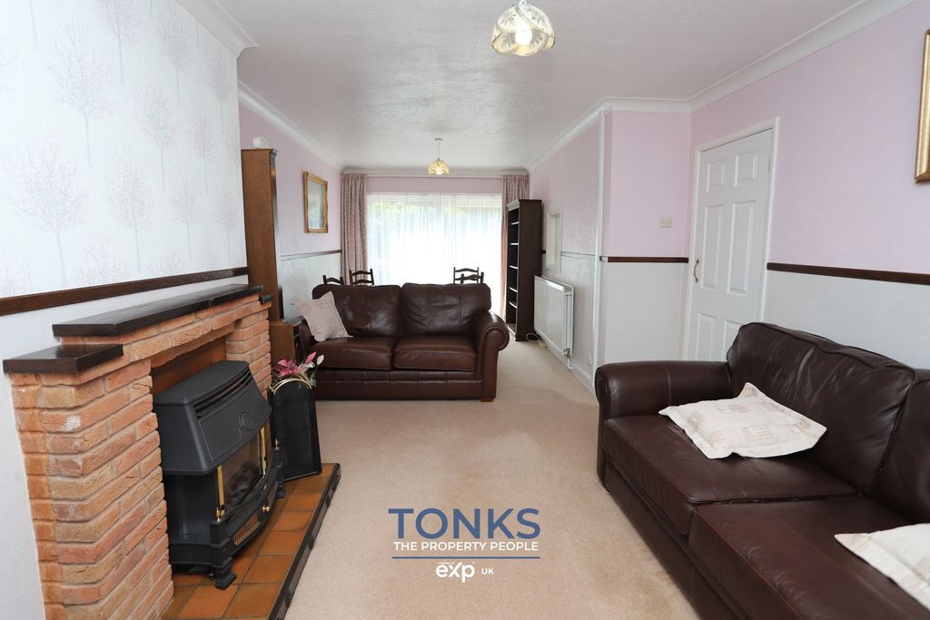 Property photo 3 of 22