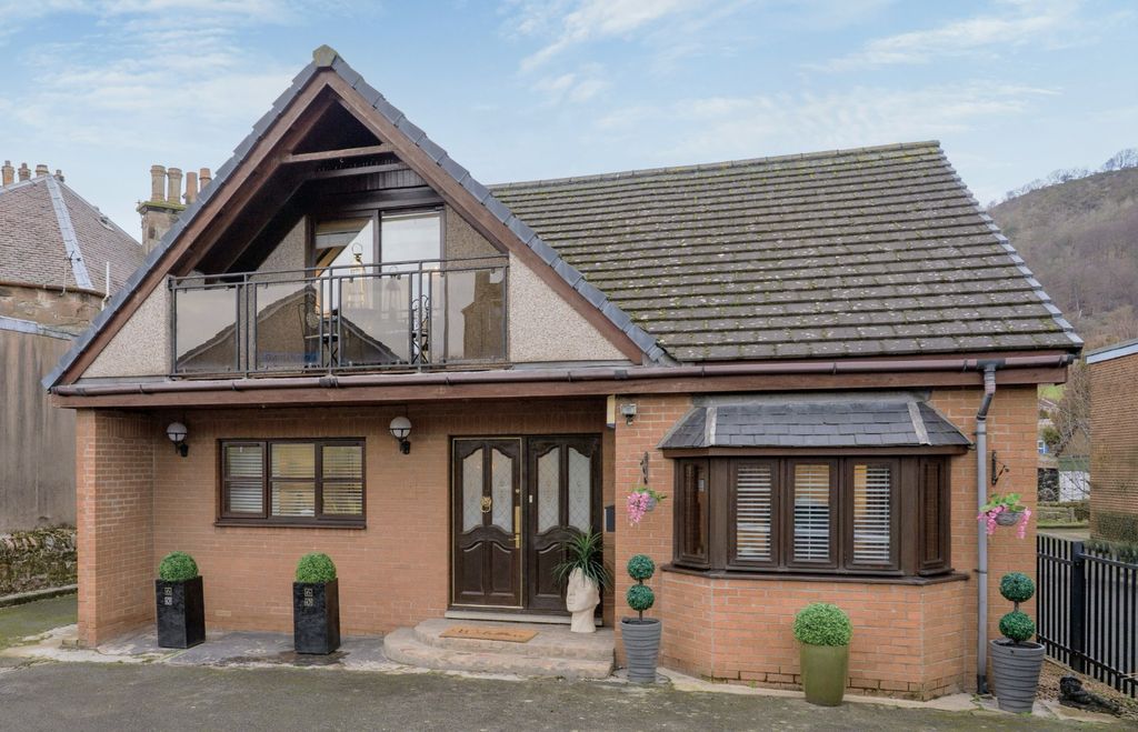 Property photo 1 of 27