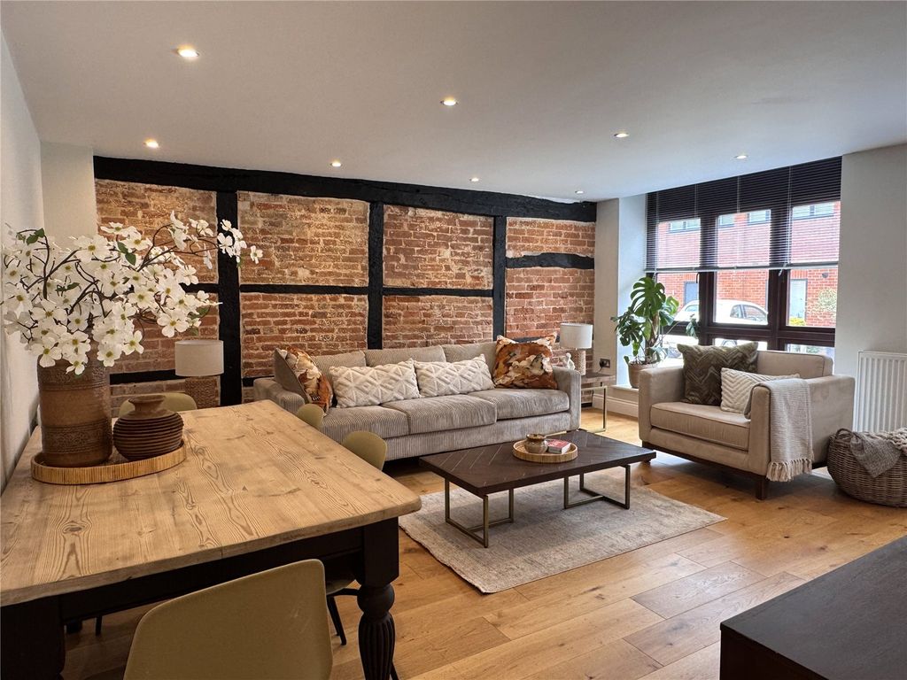 Property photo 2 of 15 Picture No. 20