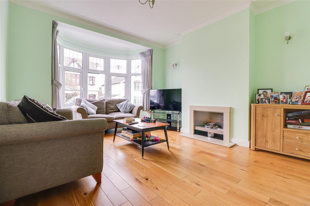 Property photo 2 of 24